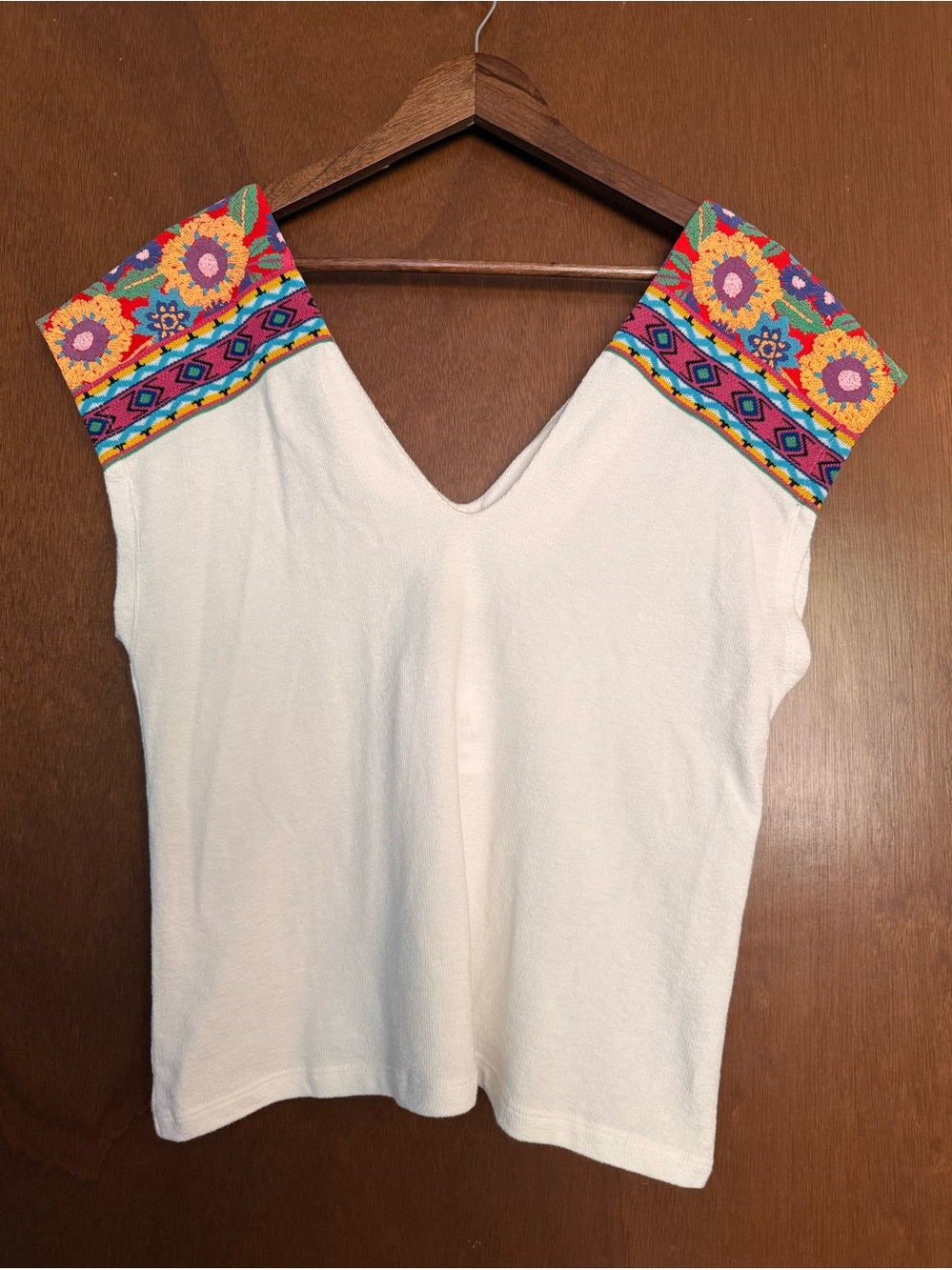 Zara Short Sleeved Embroidered Shoulder V-Neck Top, Cream, Size Small